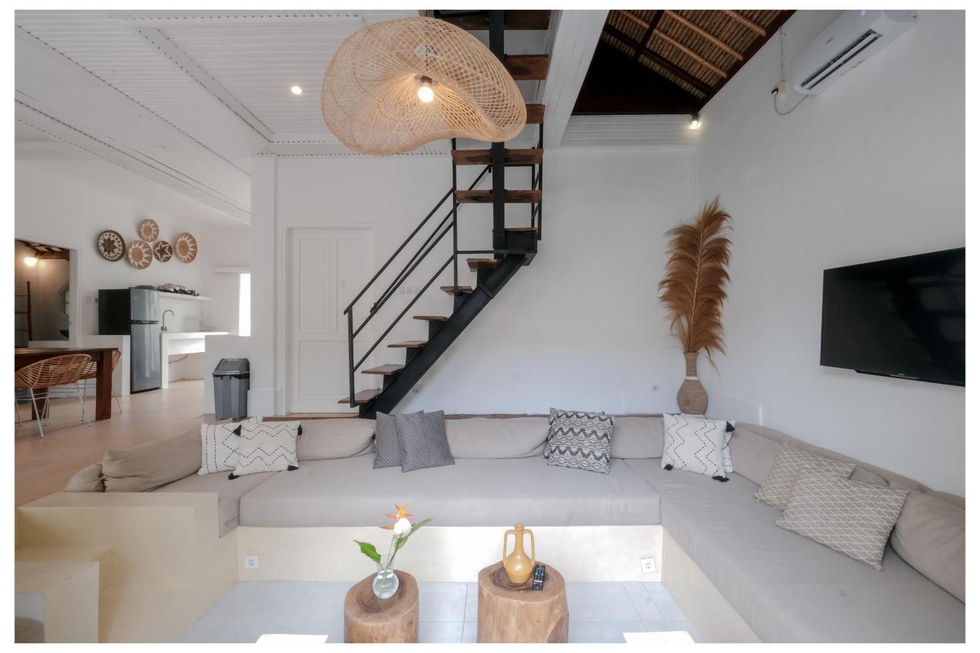 Barat - 6br Next To * Canggu (Bali)