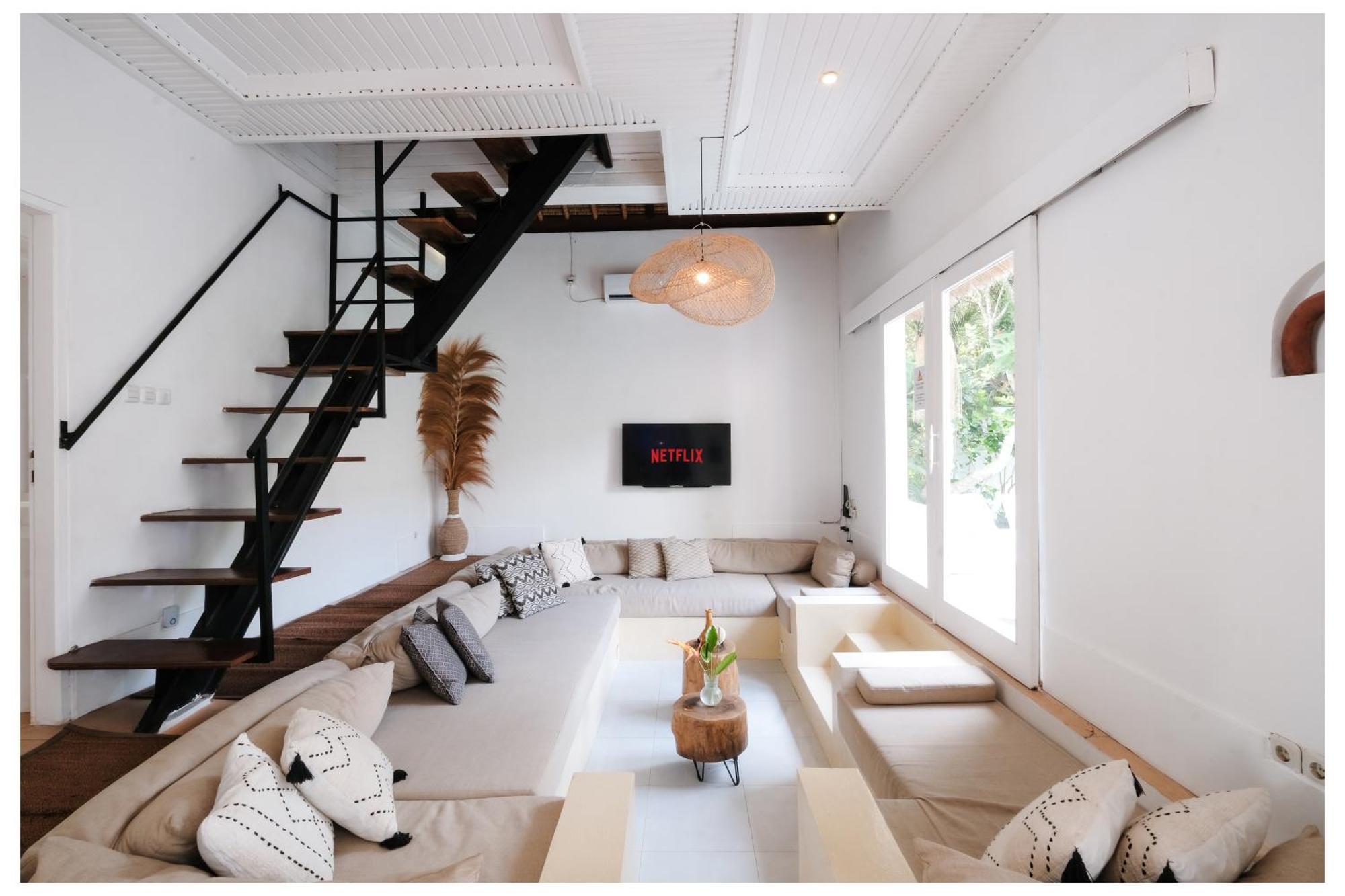 Villa Barat - 6br Next To Canggu (Bali)