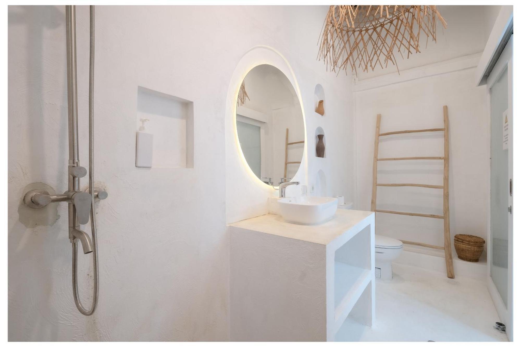 Villa Barat - 6br Next To *